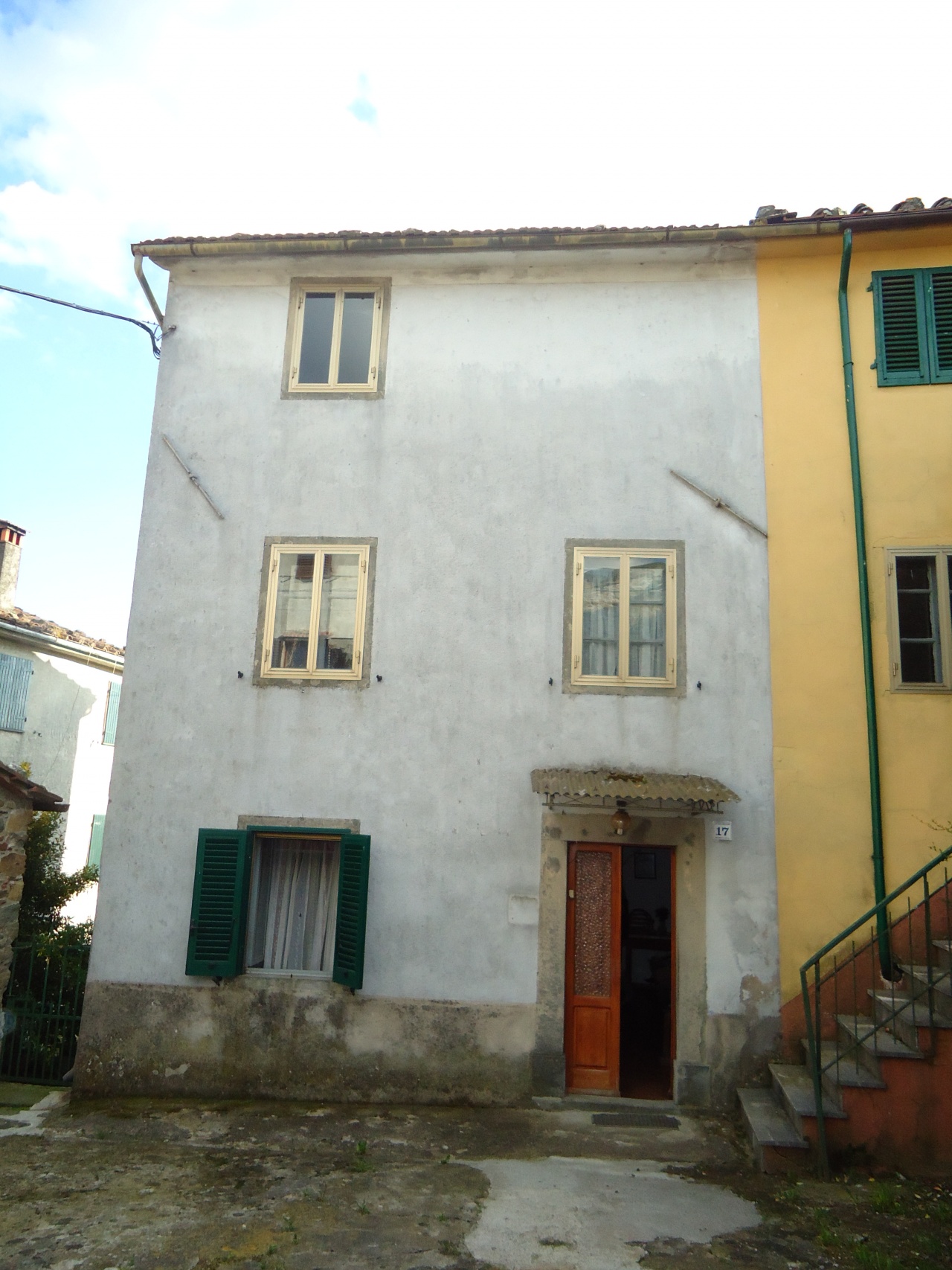 Villa Unifamiliare - Indipendente BAGNI DI LUCCA vendita  San Gemignano  HOUSES IN TUSCANY